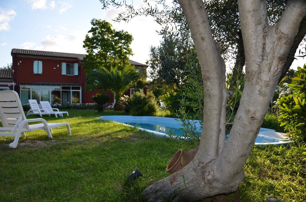Borgo Rosso Country House B&B Sirolo Exterior photo