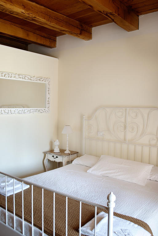 Borgo Rosso Country House B&B Sirolo Room photo
